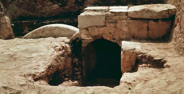 inside jesus tomb