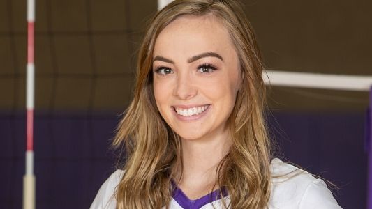 Alexis Mealer led the Lions with 9 kills against OCU
